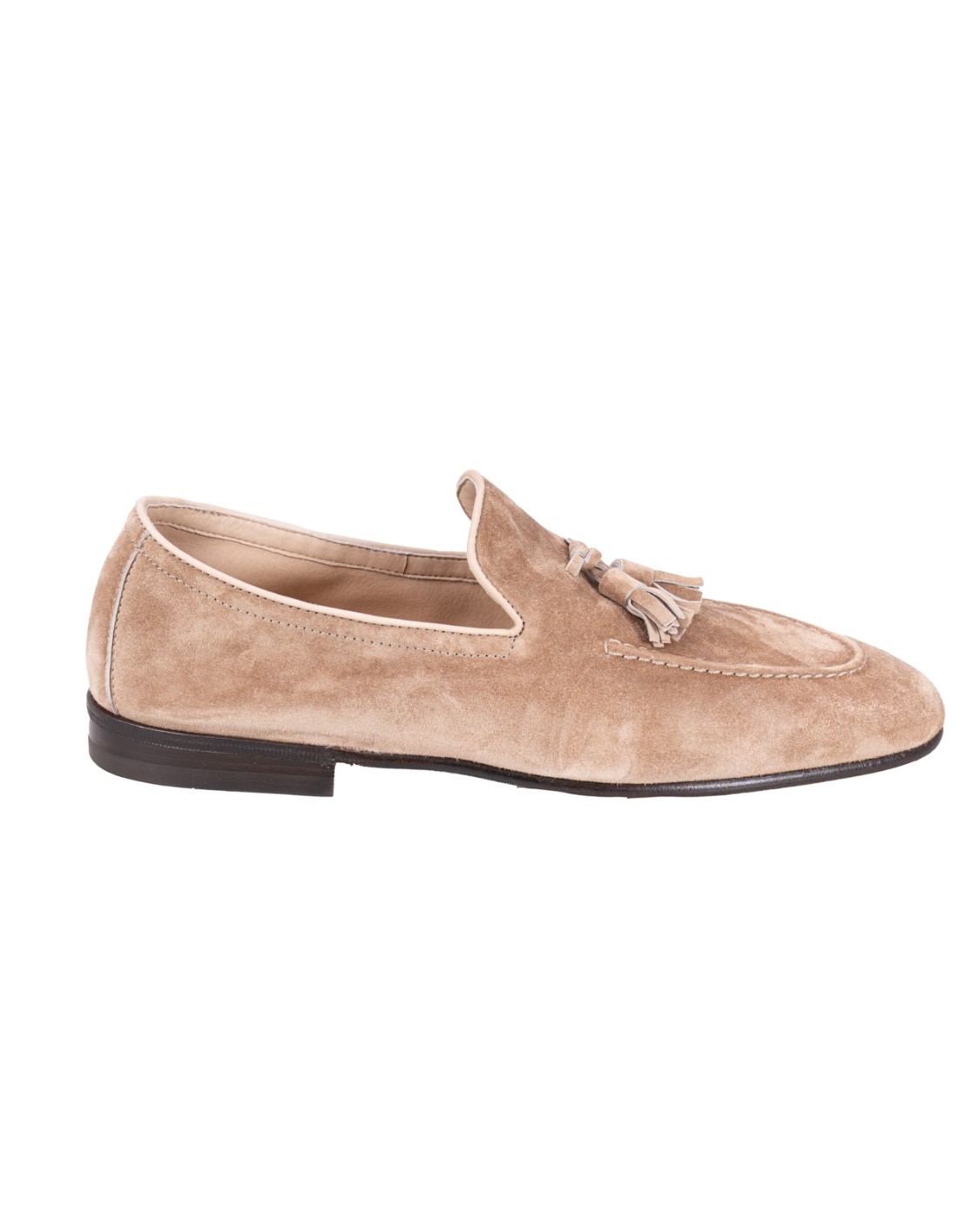 shop BRUNELLO CUCINELLI  Scarpe: Brunello Cucinelli mocassini Soft in camoscio con nappi.
Sfoderata.
Suola in cuoio con tacco in gomma.
Battistrada in gomma TPU.
Composizione: 100% VERA PELLE.
Made in Italy.. MZUCAHG731-C2767 number 201640